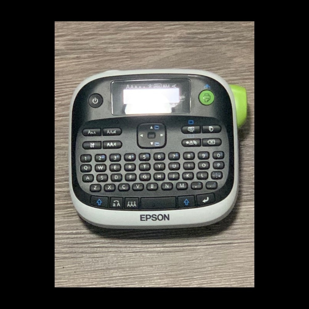 LabelWorks Label Maker - Picture 2 of 2